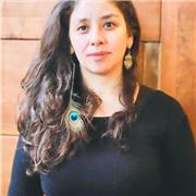 Soy profesora licenciada en Educación, Licenciada en Artes